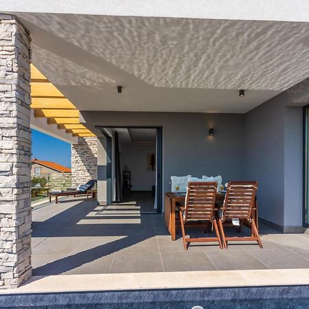Villa Nina Šmrika Exteriör bild