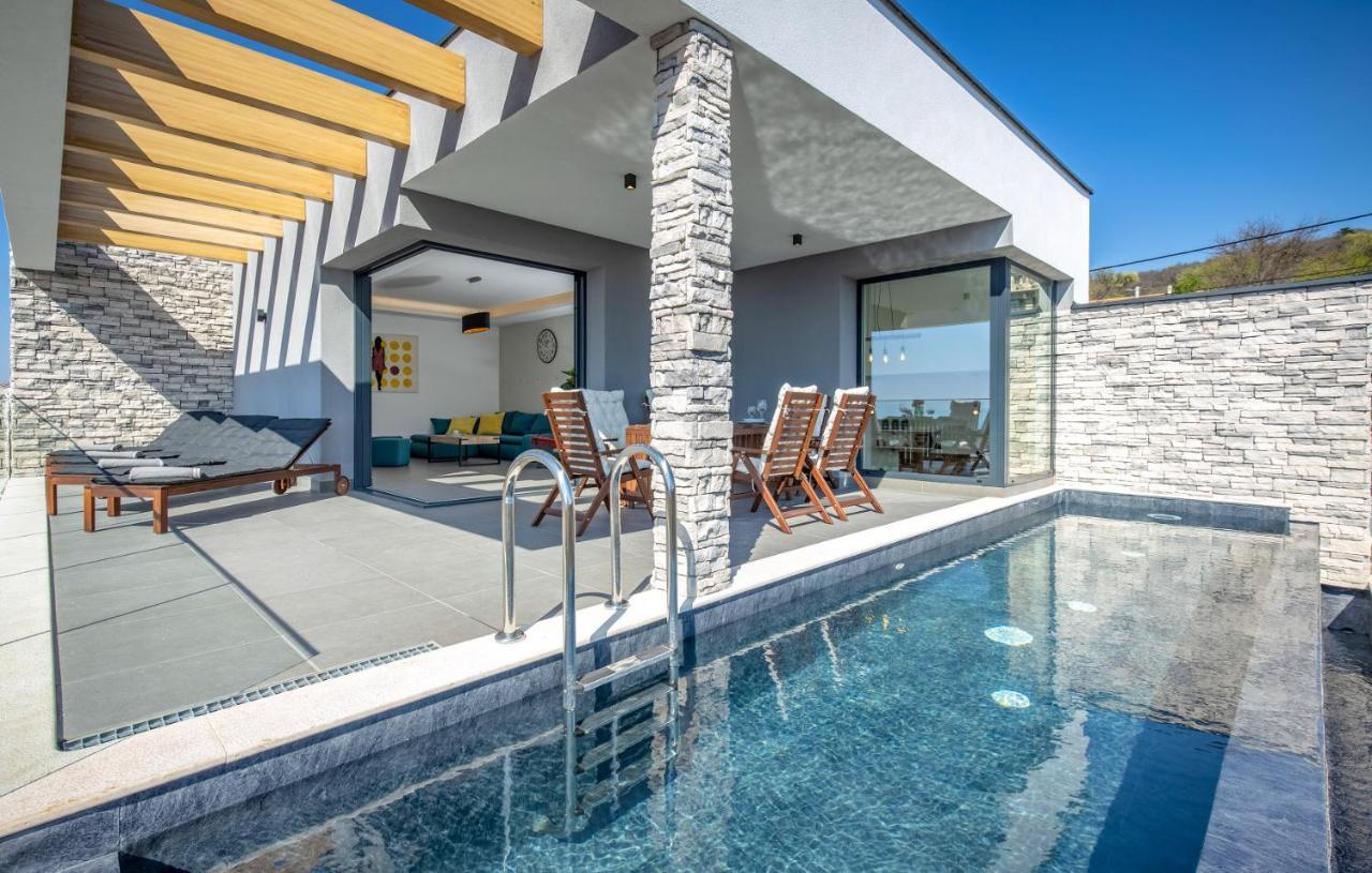 Villa Nina Šmrika Exteriör bild