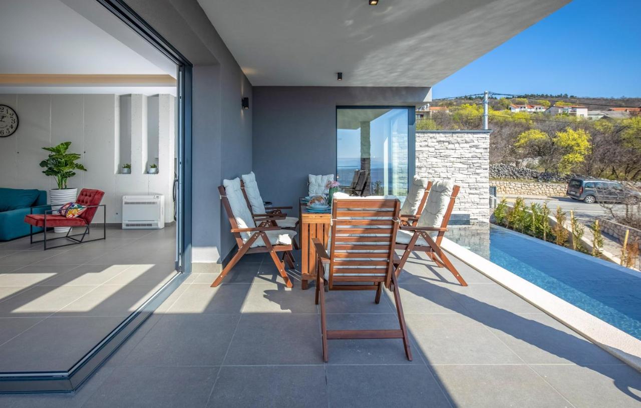 Villa Nina Šmrika Exteriör bild