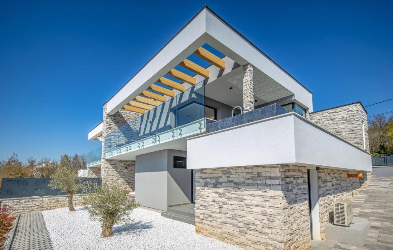 Villa Nina Šmrika Exteriör bild
